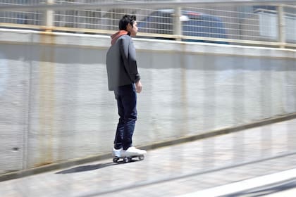 El vehículo eléctrico de la firma japonesa Cocoa Motors puede subir pendientes de hasta 10 grados