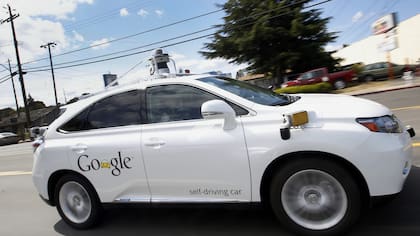El vehículo Lexus autónomo de Google con la tecnología self-driving car