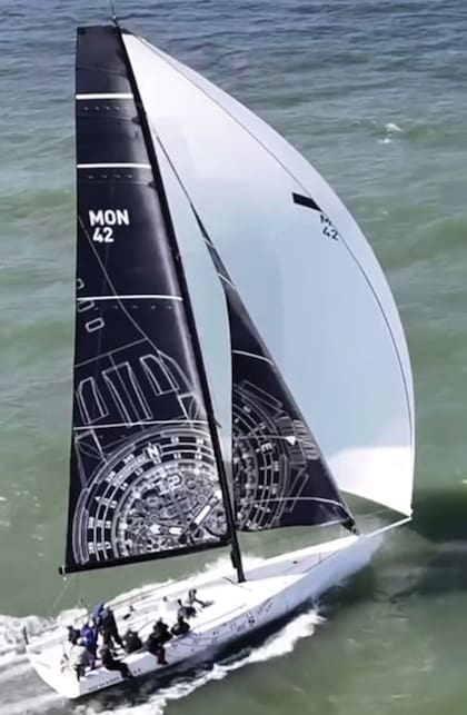 El velero Carkeek 40 Jolt 6, del cual Pierre fue capitán y que es una de las naves que representaron al Yacht Club de Mónaco en la exigente Admiral’s Cup.