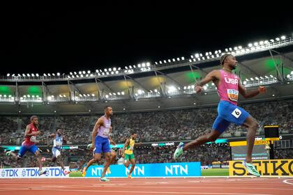 El velocista estadounidense Noah Lyles es la figura del Mundial de Budapest de atletismo, que concluirá este domingo con ocho finales.