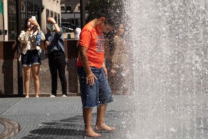 El verano en Chicago comenzará el próximo 20 de junio (Photo by Yuki IWAMURA-AFP, Archivo)