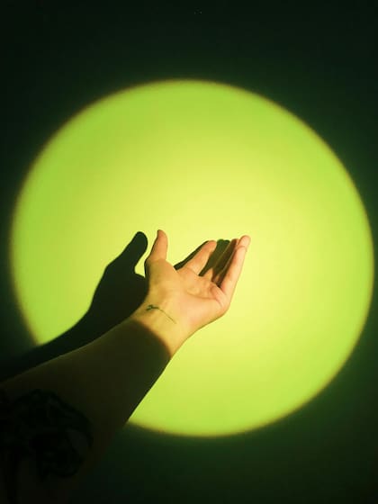 El verde refleja que la represión emocional es el principal obstáculo en la energía (imagen ilustrativa)