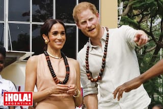 El mensaje que Meghan Markle podría haber mandado a la Corona británica con uno de los vestidos que llevó a Nigeria