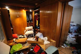 El vestidor donde encontraron el botín
