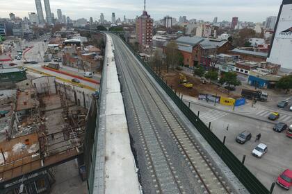 El viaducto conecta a los barrios