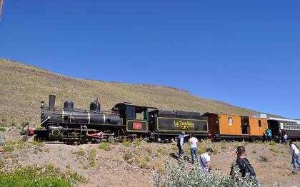 El viaje de ida y vuelta a Jacobacci cuesta 36.000 pesos por persona