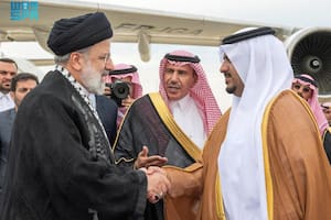 El viaje del presidente de Irán a una cumbre árabe que refleja el temor a una expansión del conflicto