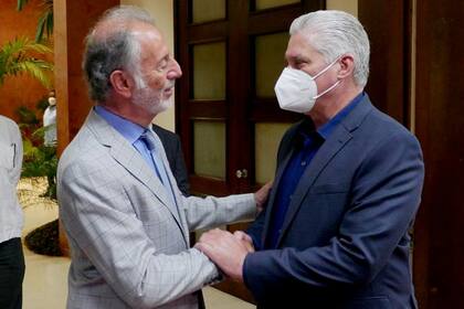 El vicejefe de gabinete argentino, Jorge Neme, junto al presidente Miguel díaz-Canel.
https://www.granma.cu/