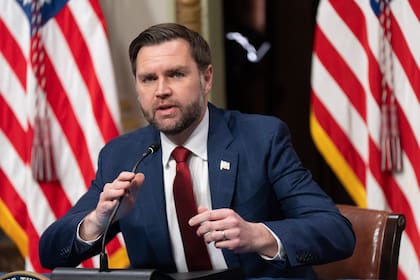 El vicepresidente estadounidense JD Vance en una reunión en la Casa Blanca en Washington, el 27 de marzo del 2026. (AP foto/Manuel Balce Ceneta)