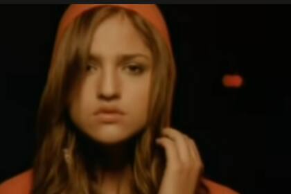 El video de la canción Masoquismo fue uno de los primeros éxitos de Eiza