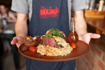 El Viejo Molino es parada obligada en Dolavon