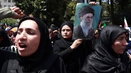 El viernes 20 de junio hubo protestas en Teherán contra los ataques de Israel hacia Irán.