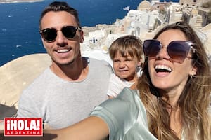 Juan Imhoff y Natacha Eguía comparten las fotos de su tour por Grecia con Bastián, su heredero