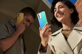 Así es el Vivo V23 Pro, el celular que cambia de color (por un rato)