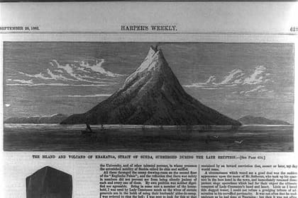 El volcán Krakatoa, en Indonesia, erupcionó en 1883 y las cenizas de la explosión originaron una luna de color azul, que nada tiene que ver con la Luna Azul de hoy