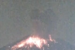 Imponente erupción del volcán Sakurajima en Japón: dejó una columna de humo de más de 4000 metros de altura