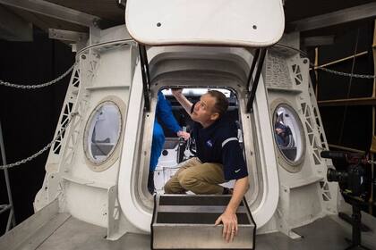 El vuelo de prueba llevará a los astronautas de la NASA Doug Hurley y Bob Behnken