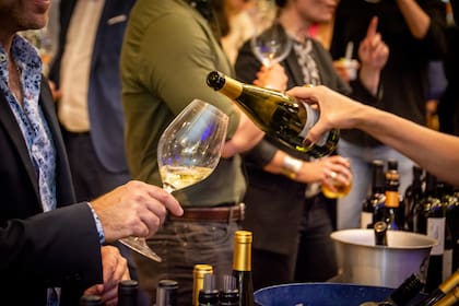 El Wine Store de Gourmand Food Hall ofrece una excelente selección, que además cuenta con los recomendados del sommelier en cada categoría.