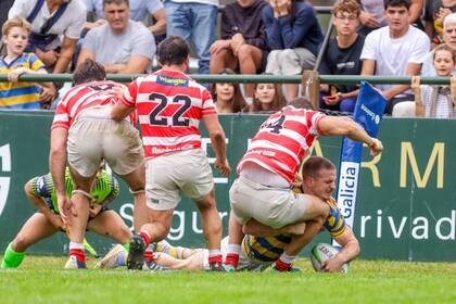 El wing Torcuto Pulido viene consiguiendo tries asiduamente para Hindú.
