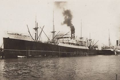 El Winnipeg, el barco en el que Pablo Neruda ayudó a transportar unos 2000 refugiados republicanos españoles a Chile
