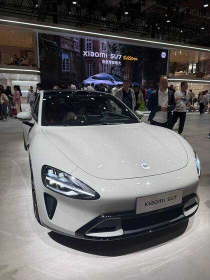 El Xiaomi SU7 en el Salón Automóvil de Shanghái 2025