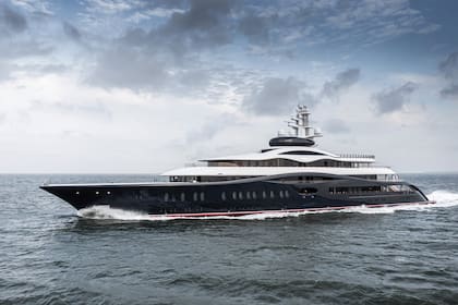 El yacht Launchpad –que tiene bandera de las Islas Marshall– fue el autorregalo que Zuckerberg se hizo en mayo para su cumpleaños.