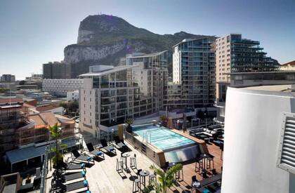 El yate cuenta con pileta y gimnasio para los pasajeros. Crédito: www.sunborngibraltar.com