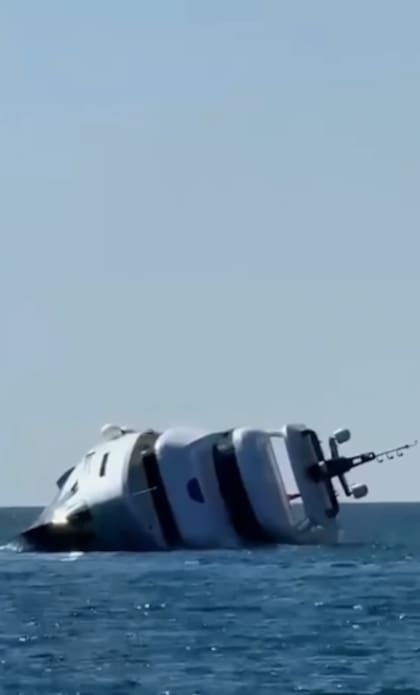 El yate se hundió poco a poco