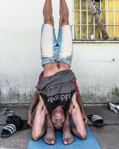 El yoga es un camino milenario que requiere compromiso y al que se llega por elección