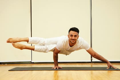 El yoga fortalece tus músculos y aporta flexibilidad