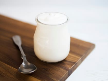 El yogur natural es la fuente de probióticos más accesible