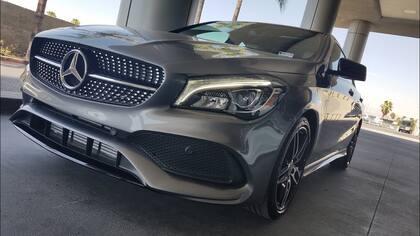 El youtuber mexicano Scott Moreno sortea su auto Mercedes Benz CLA 250, del año 2015