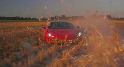 El youtuber tiene problemas por evasión fiscal sobre el modelo incendiado