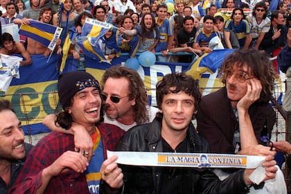 El Zorrito Von Quintiero, Juanse y Charly García, presentes en la Bombonera para el regreso de Maradona a Boca
FOTO: LEONARDO CAVALLO
COLOR