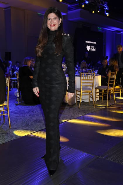 Elba Marcovecchio, la viuda de Jorge Lanata, impactó con un vestido de Balmain y tacos altísimos