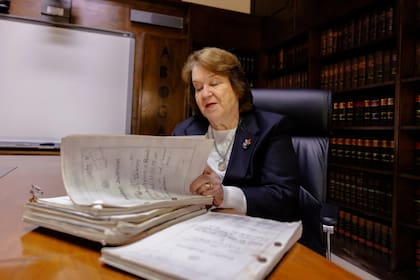 Elba Rosa Britez, de 72 años, abogada que representó a Mickey en un caso contra Walt Disney ante la Corte Suprema de Paraguay en la década de 1990