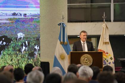 Elbio Laucirica: "La Argentina tiene un 7,4% de población rural cuando la media en otros países es de más del 20%"