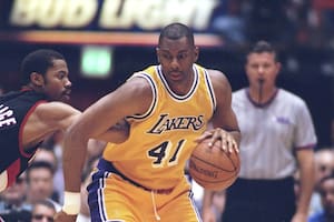 El "gigante tranquilo" de Los Lakers que dominó con Shaquille O’Neal y ganó un anillo con Detroit Pistons