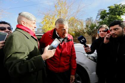 Elecciones en San Juan. Votacion de José Luis Gioja