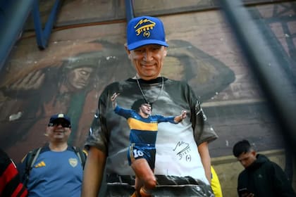 Electa Global firmó un acuerdo con los cinco hijos reconocidos por Diego Maradona para diseñar, fabricar productos bajo la marca del astro argentino