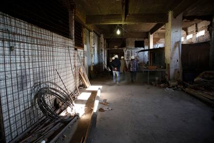 En el interior se trabaja en forma permanente extremando las medidas de seguridad