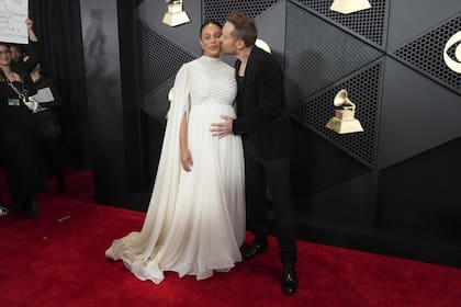 Elegantísimos y embarazados, David Guetta y Jessica Ledon posaron en la alfombra roja