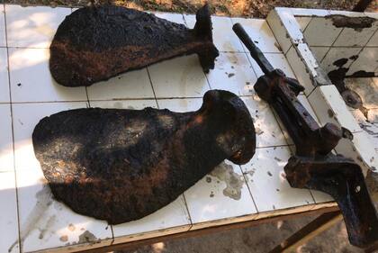 Prefectura retiró el ancla y otros elementos con fines de preservación.