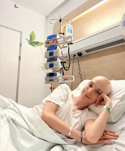 Elena Huelva, una joven española que hace cuatro años fue diagnosticada con sarcoma de Ewing