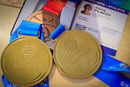 Elena Placci conquistó el oro en los 100 metros libres y en los 200 metros free, mientras que en los 50 metros espalda, 50 metros crol y 100 metros espalda alcanzó la cuarta posición