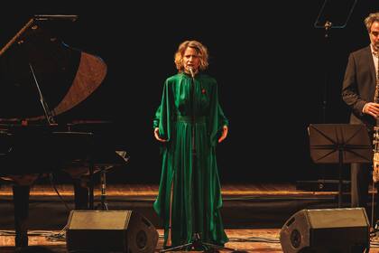 Elena Roger sobre el escenario del Teatro Colón