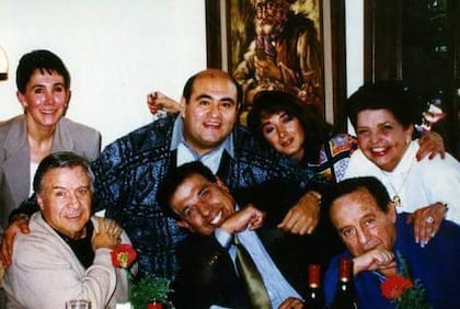 Elenco de El Chavo del 8 Foto: "X" @FlorindaMezaCH