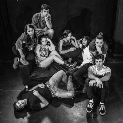 Elenco de "Nuna pasa nada" puesta en escena dirigida en España por Eva Egido