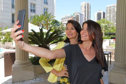 Eleonora Cole junto a Mariana Arias ( La Nacion)