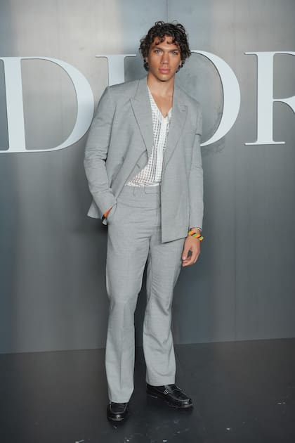 Elias dijo presente en el desfile de la temporada otoñoinvierno 2025/2026 de Dior Homme en el Paris Fashion Week